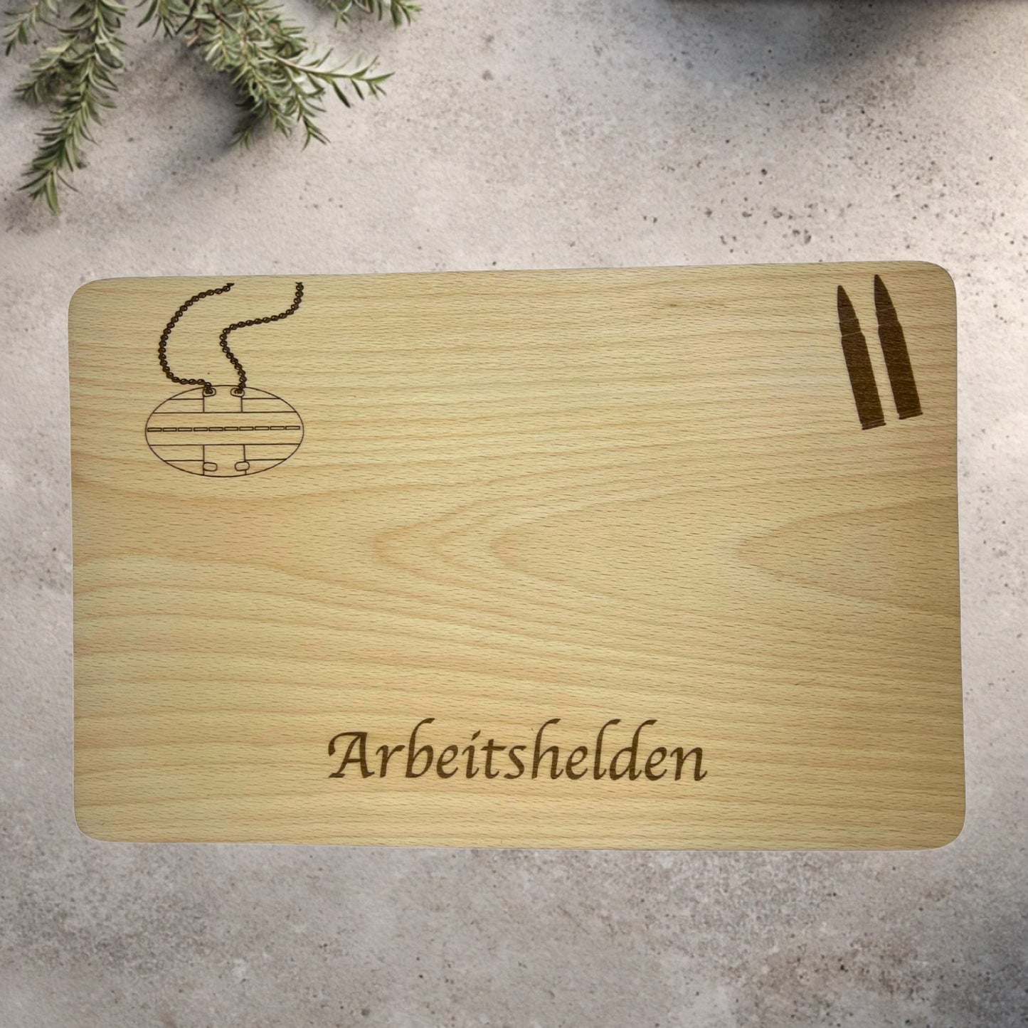 Schneidebrett aus Holz – Bundeswehr-Design (personalisierbar)