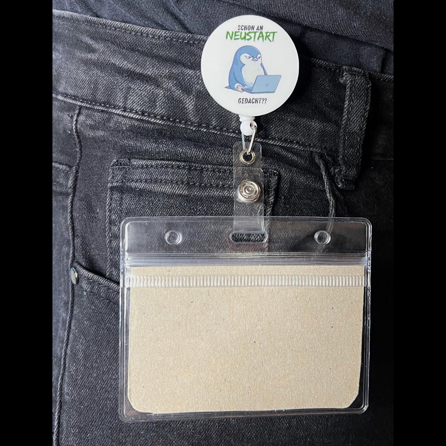 Ausweishalter Starterpack – inkl. wechselbarem Design "Neustart"