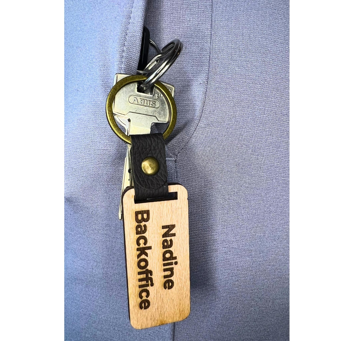 Schlüsselanhänger aus Holz - "Büro“ (personalisierbar)