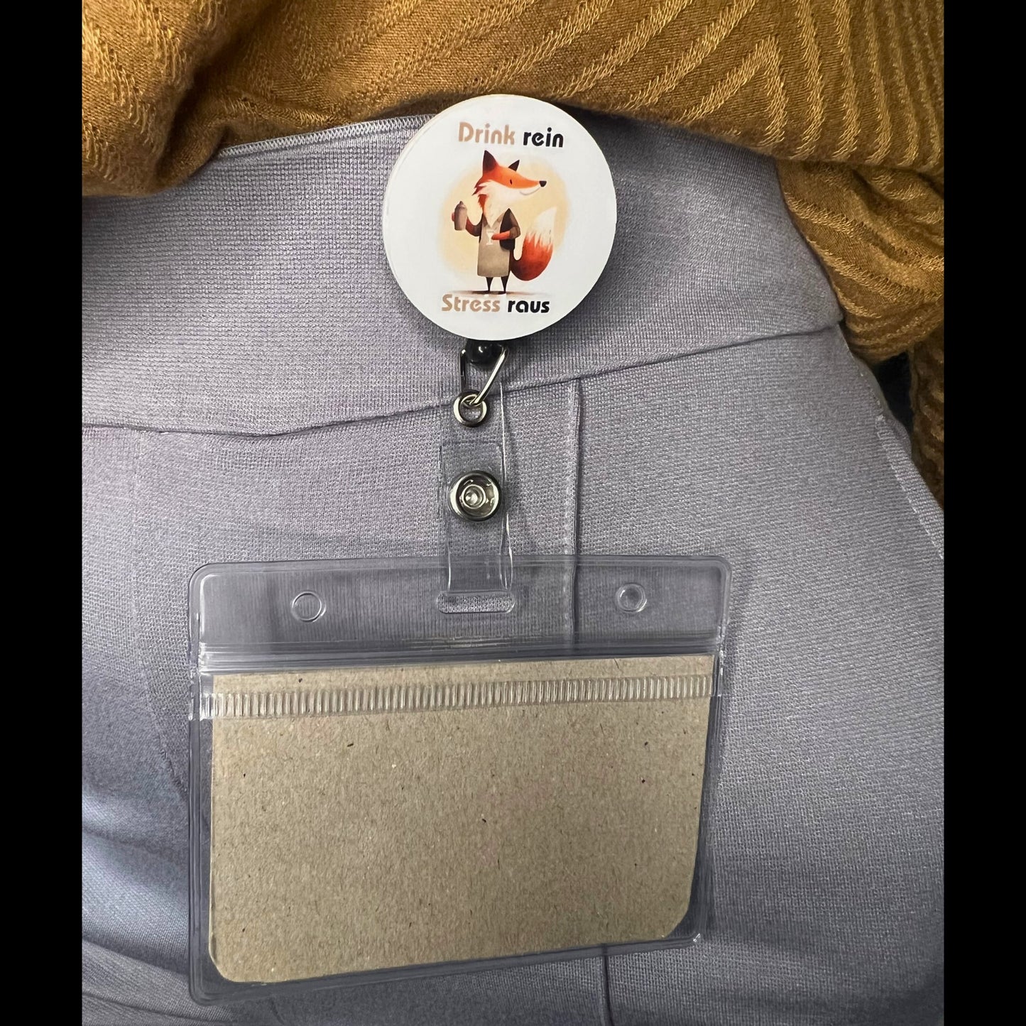 Ausweishalter Starterpack – inkl. wechselbarem Design "Drink rein"